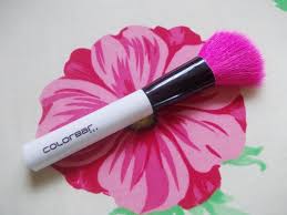 colorbar chic cheeks contouring brush