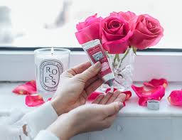 9 rose beauty s to celebrate