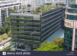 This hotel is 0.2 mi (0.3 km) from the paragon and 0.3 mi (0.5 km) from lucky plaza.rooms. Holiday Inn Express Business Or Holiday Hotel Singapore Stock Photo Alamy
