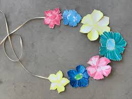 flower necklace from paper