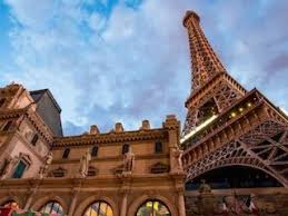 eiffel tower experience at paris hotel