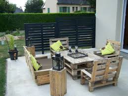10 diy outdoor furniture made of pallet