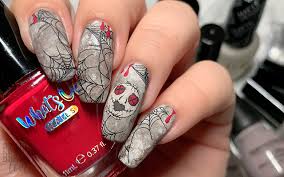 halloween nail art y grunge