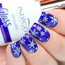 christmas nails ideas with snowflakes