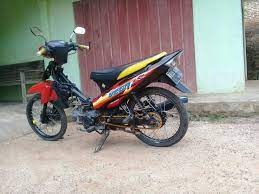 Dalam modifikasi vega r thailook ini, kamu harus membeli aksesoris tambahan seperti halnya plat nomer custom depan belakang, keranjang dan masih banyak lainnya. Modifikasi Vega R Home Facebook