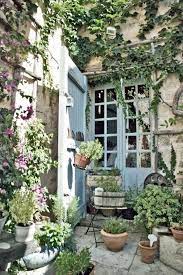 Small Courtyard Gardens French Country