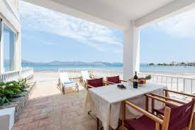 In wenigen minuten im ort mit geschäften, restaurants und marina. Ferienhaus Mallorca Direkt Am Meer Ferienhaus Mallorca