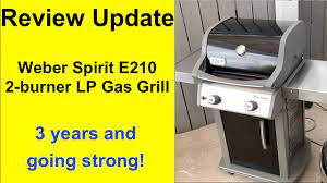 weber spirit e210 lp gas 2 burner grill