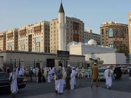 Hasil gambar untuk masjid ghomamah