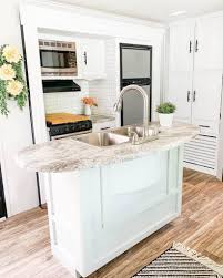 cer kitchen with subway tile