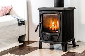 Their small grizzly stove and even smaller cub stove are popular choices for very small spaces, or spaces that don't need very much heat. 5 Best Small Wood Burning Stoves 2021 Recommendations