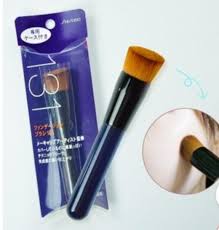 an shiseido 131 foundation brush