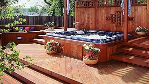 6 Beautiful Hot Tub Decoration Ideas