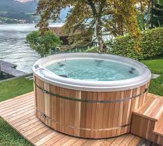 Wooden Round Hot Tub