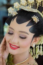 indonesian bride stock photos royalty