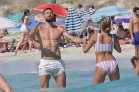 + body measurements & other facts. Chelsea Star Olivier Giroud Soaks Up Sunshine During Post World Cup Holiday With Wife 7m Sport