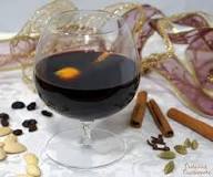 What Is the Difference Between Glogg and Gluhwein?