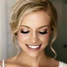 neutral wedding makeup ideas barefoot