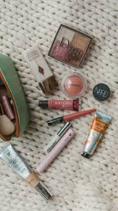 what s in my everyday makeup bag a