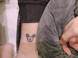 Virus Tattoo - Cover chuột Mickey thành cô gái !!! các bạn...