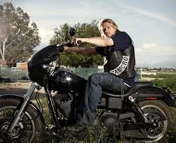 what type of motorcycle does jax ride