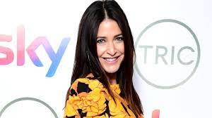 Star sessions featured celtic harpist calvin arsenia, joined by joe donley on bass and simon huntley on drums, on monday, oct. Lisa Snowdon Felt Pressure About Showering On I M A Celeb