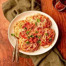 https://www.realfoodwithsarah.com/authentic-italian-pasta-sauce-recipe/ gambar png