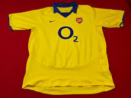 — show your support for london's best football club with premium arsenal jerseys and other. 5kvkvavw6xln M
