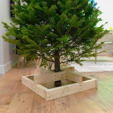 how to build a diy christmas tree stand