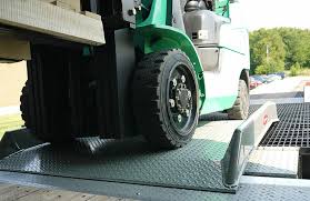 loading dock ramps or dock to ground ramp