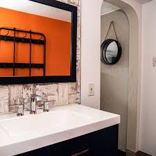 Want to shop bathroom vanities nearby? American Classic Inn United States Of America At Hrs With Free Services