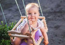 7 Best Outdoor Baby Swings 2022