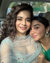 mithila palkar l a fine or natural