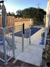 Custom Pool Fence And Gate Options