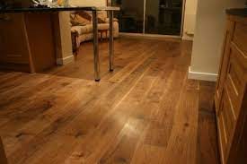 lacquered or oiled wood flooring esb