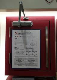 China 40 60kg Weight Aluminium Triangle Door Closer For