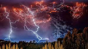 lightning caign stormy thunder