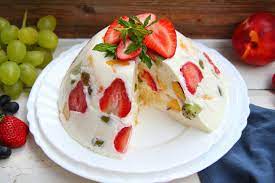 Торт без выпечки с желатином сметаной и фруктами рецепт с фото пошагово -  1000.menu