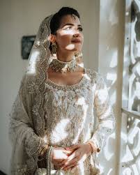 trending muslim bridal outfit ideas for
