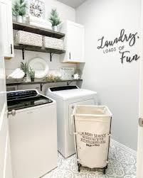 Whether you want inspiration for planning a rustic laundry room renovation or are building a designer laundry room from scratch, houzz has 1,867 images from the best designers, decorators, and architects in the country, including westwind woodworkers inc. Farmhouse Laundry Room Design Ideas That Serve Function And Form