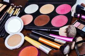 makeup kit manufacturers in india