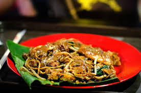 Char kway teow (translated literally as fried flat noodles ), is a popular noodle dish in singapore and malaysia. 5 Places To Find The Best Halal Char Kuey Teow In Kl