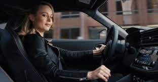 The bold blond actress featured in the ads is brie larson. New Nissan Tv Commercial Starring Brie Larson