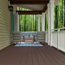 The variety of decking materials and variables is overwhelming. Grooved Vs Ungrooved Composite Decking What S The Difference Learning Centerlearning Center