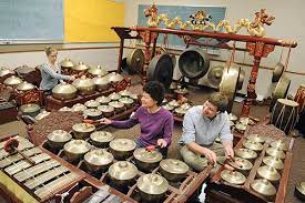 1 2 he was also instrumental in the development of modern. Pin On Gamelan S Music Tool From Indonesia