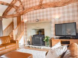 Holiday Cottages Which Sleep 12