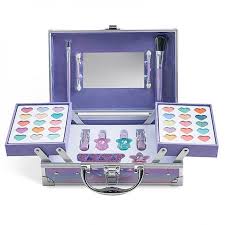 cosmetics set in 3 layer case