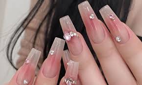 etobie nail salons deals in and