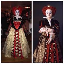 homemade red queen costume from alice