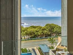 101 marine parade redcliffe qld 4020